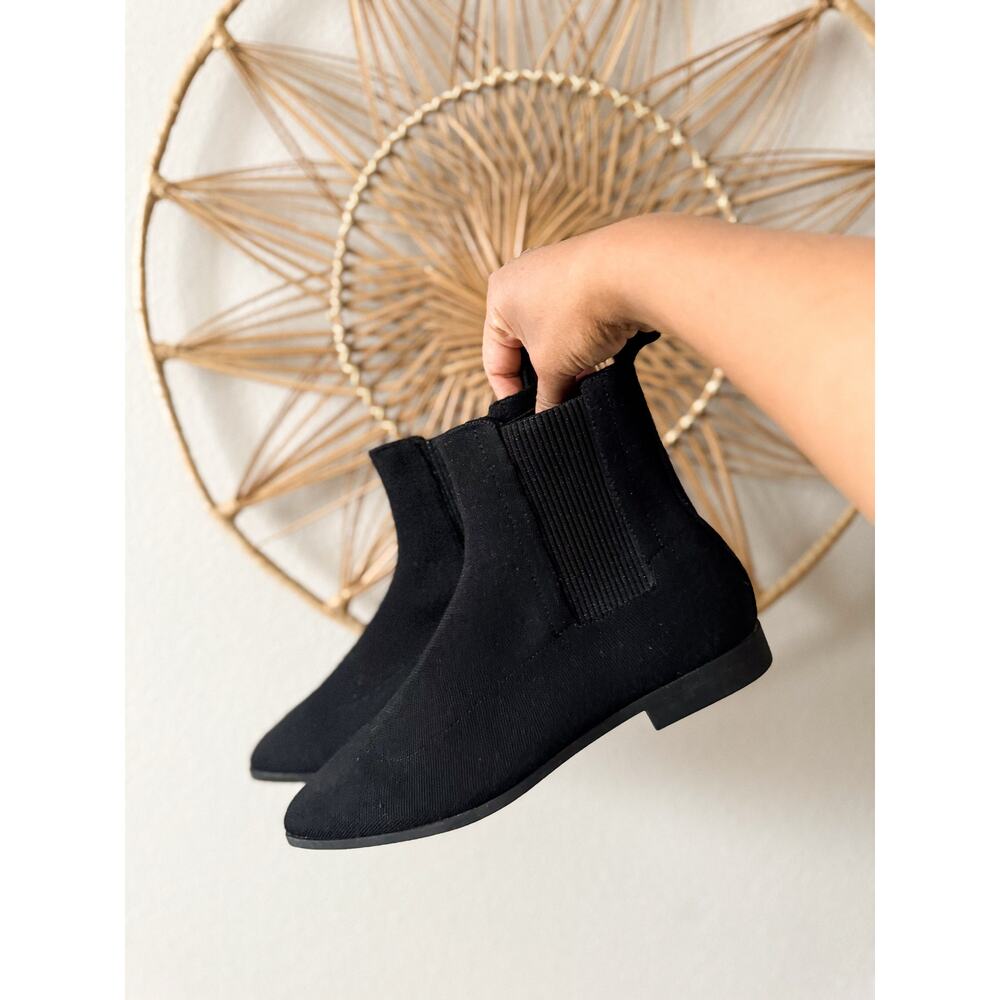 ✨SOLD✨Vivaia Women’s Rachel Black Square Toe Slip On Wool Ankle Boots US 9